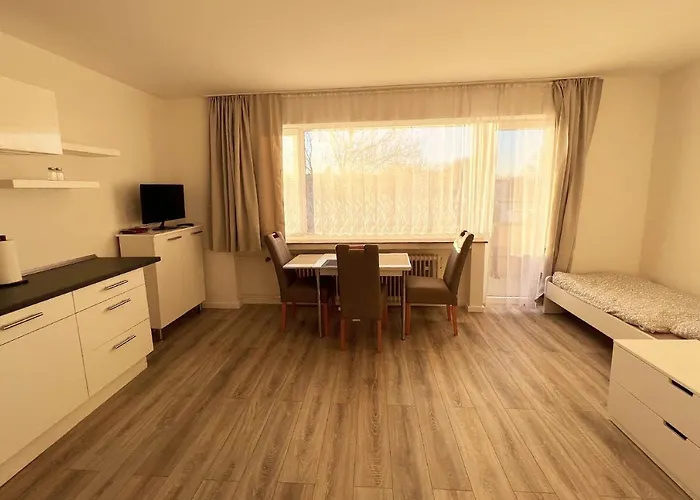 Apartment Cozy With Balcony